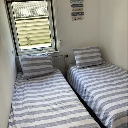 Beachbungalow Aan Zee *