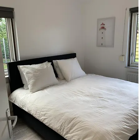 Beachbungalow Aan Zee 度假居 *