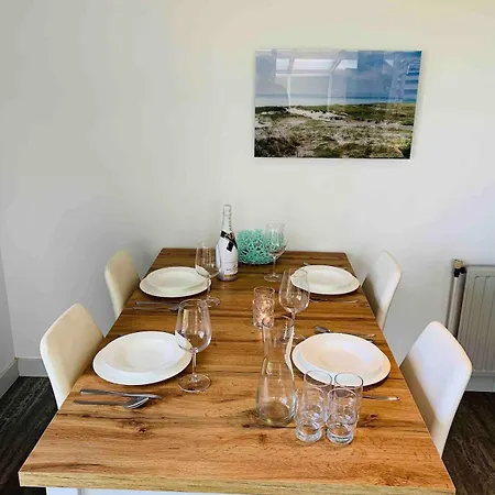 度假居 Beachbungalow Aan Zee 朱丽安娜多普