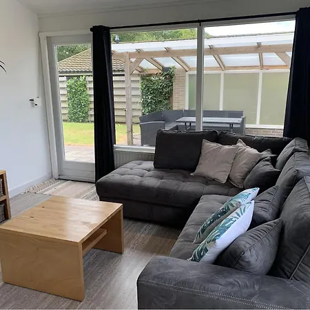 Beachbungalow Aan Zee 度假居